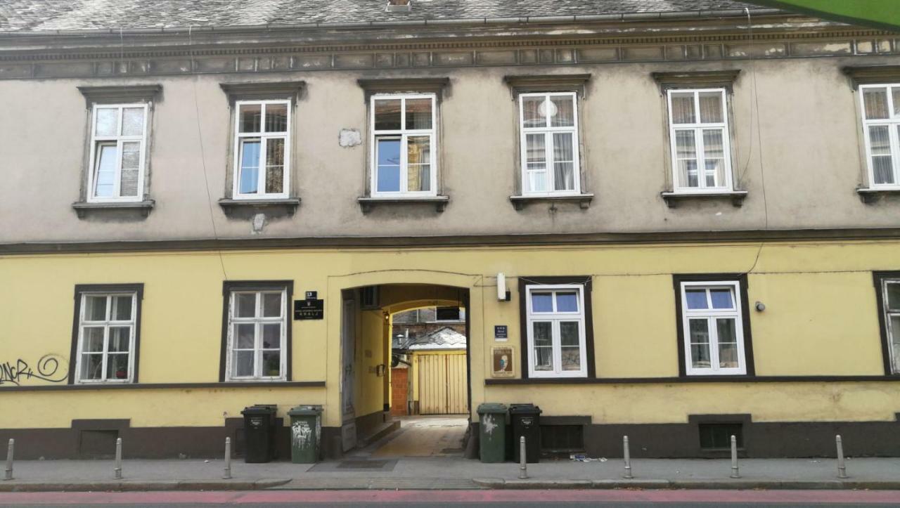 Zagreb Central Luaran gambar